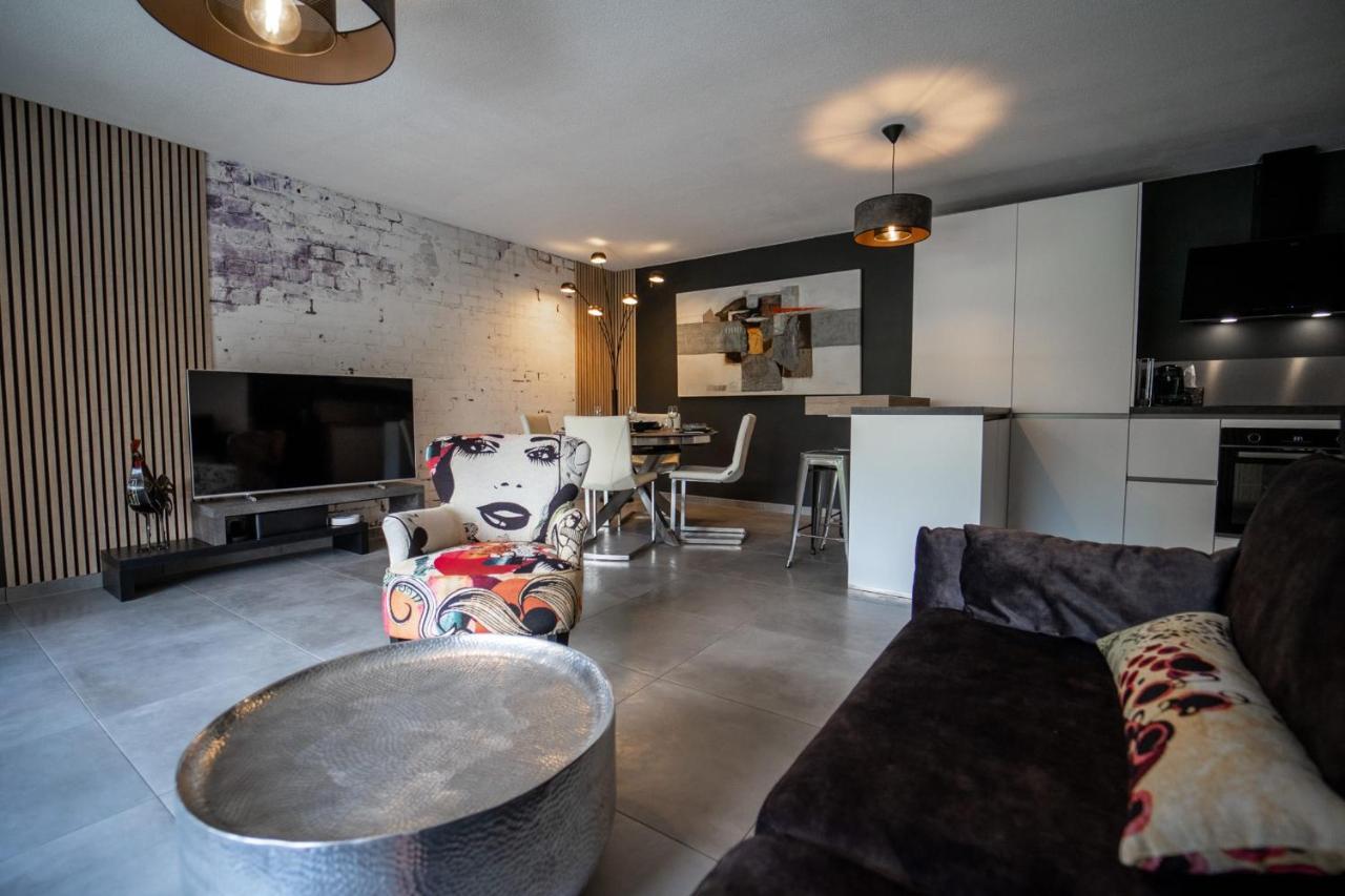 Lac Et Montagnes Charmant Appartement Au Calme Pour 4 Personnes Saint-Jorioz Luaran gambar